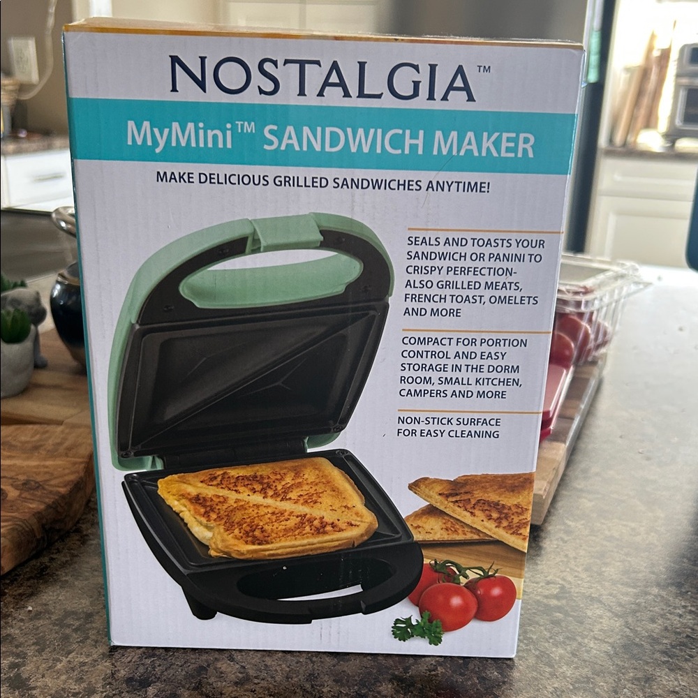 Nostalgia MyMini Green Sandwich Maker